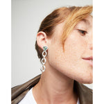 Long sterling silver-plated earrings with links and triangular green crystal - PEN0981VRDMTL0U-UNO de 50-Renee Taylor Gallery