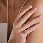 John Hardy Pebble Ring RBP9874772DI on model