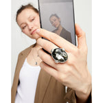 Ser Deslumbrante Grey Oval Faceted Crystal Large Silver Plated Ring - ANI0851GRSMTL-UNO de 50-Renee Taylor Gallery