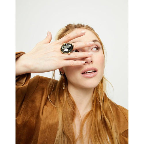 Ser Deslumbrante Oval Faceted Gray Crystal Large Gold Plated Ring - ANI0851GRSORO-UNO de 50-Renee Taylor Gallery