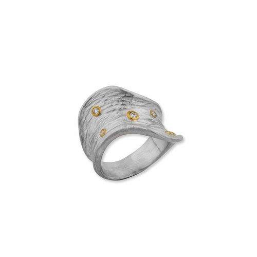 Bark Ring with Diamonds by Lika Behar