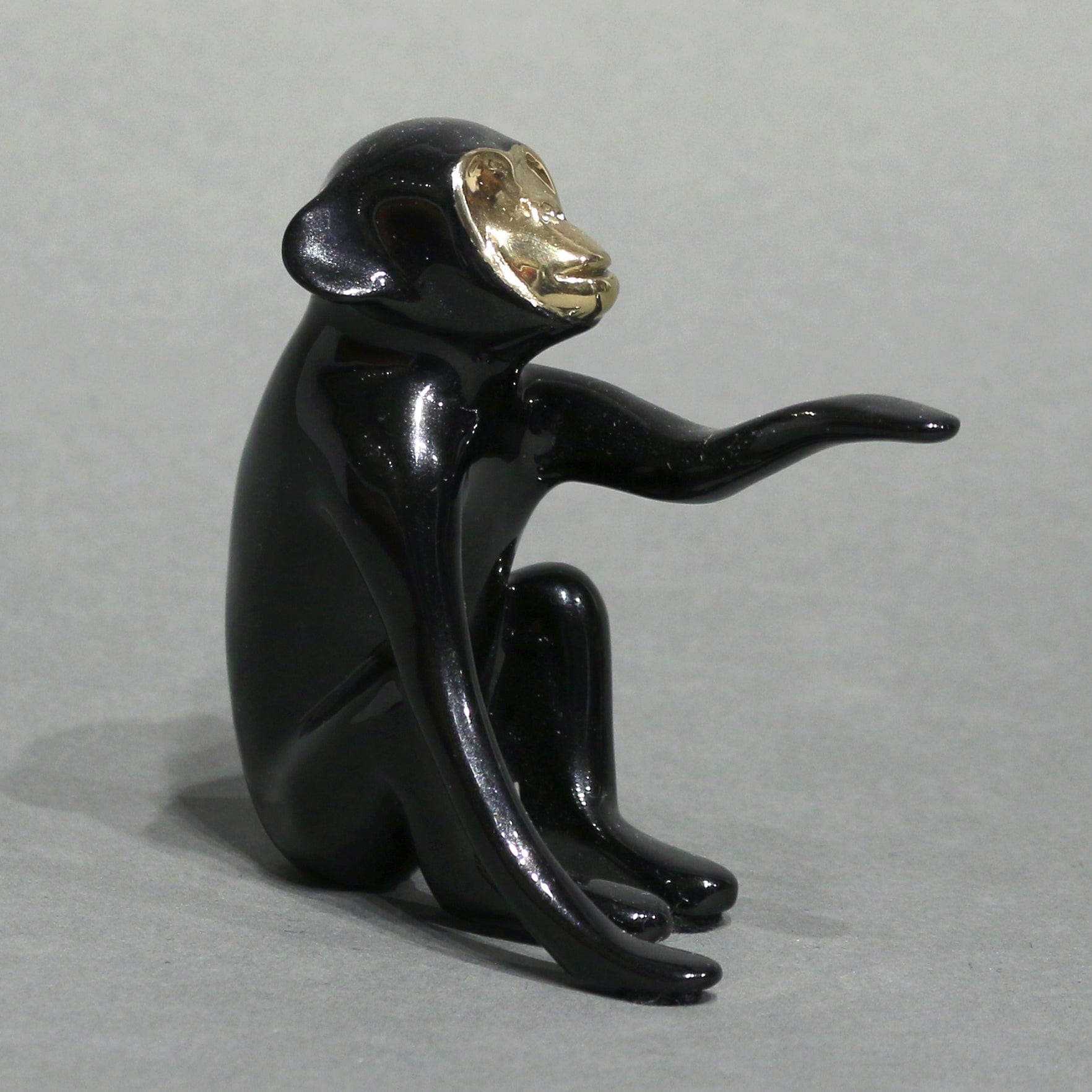 "Baby Chimp" Loet Vanderveen