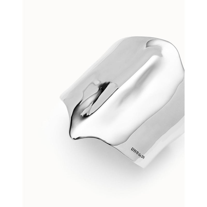 Ser Majestuosa Silver Bangle bracelet with Manta Ray Structure - PUL2445MTL0000M-UNO de 50-Renee Taylor Gallery