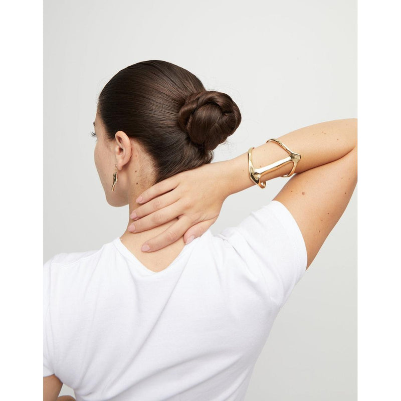 Ser Majestuosa Gold Cuff Bracelet with Manta Ray Structure - PUL2552ORO0000-UNO de 50-Renee Taylor Gallery