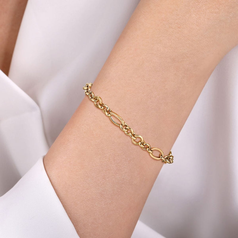 14K Yellow Gold 8" Hollow Figaro Link Chain Bracelet - TB4572-8Y4JJJ-Gabriel & Co.-Renee Taylor Gallery