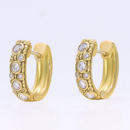 18K "Oval Hoop" Diamond Earrings - E-62D-Alex Sepkus-Renee Taylor Gallery