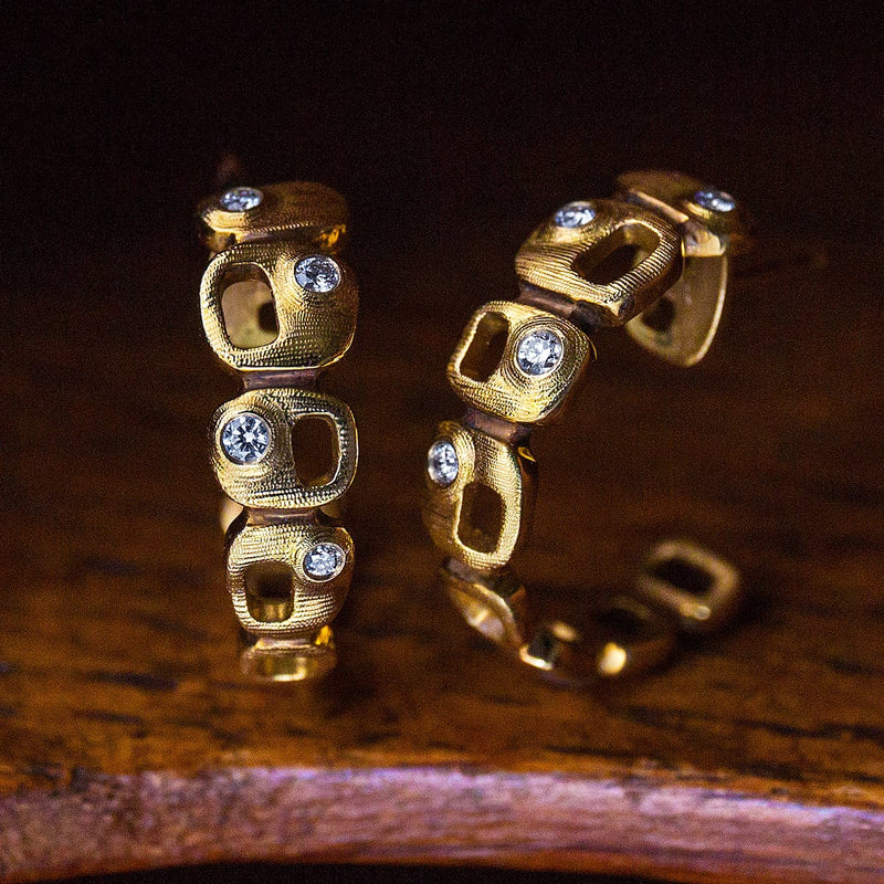 18K Totem Diamond Earrings - E-222-Alex Sepkus-Renee Taylor Gallery